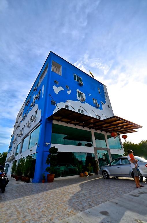 Yew Boutique Hotel Teluk Intan Exterior foto