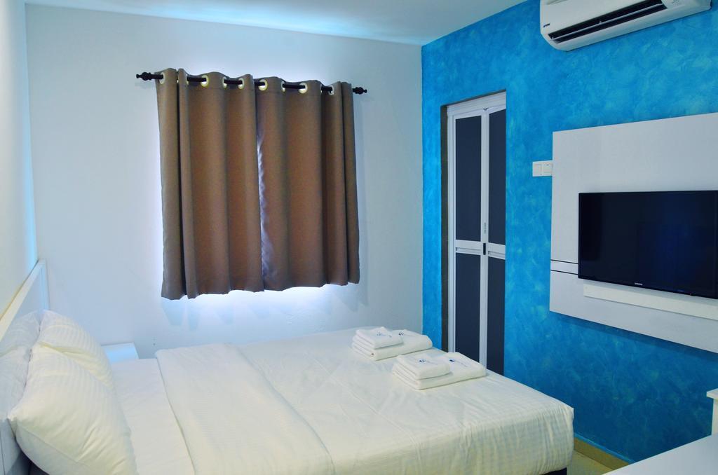 Yew Boutique Hotel Teluk Intan Exterior foto