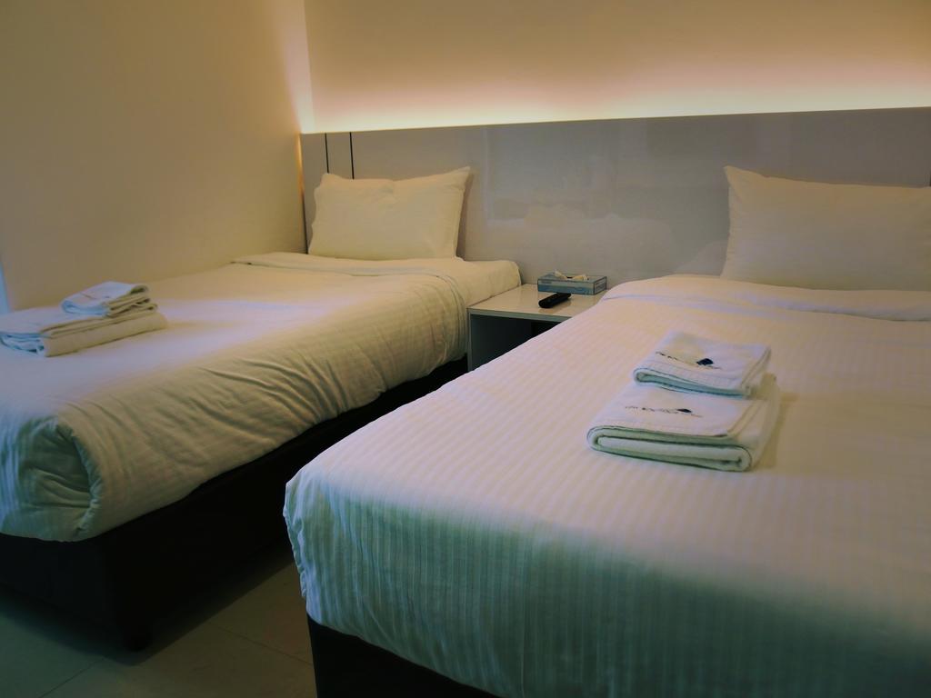 Yew Boutique Hotel Teluk Intan Exterior foto