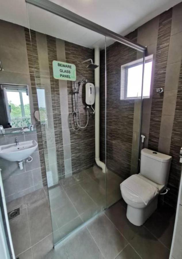 Yew Boutique Hotel Teluk Intan Exterior foto